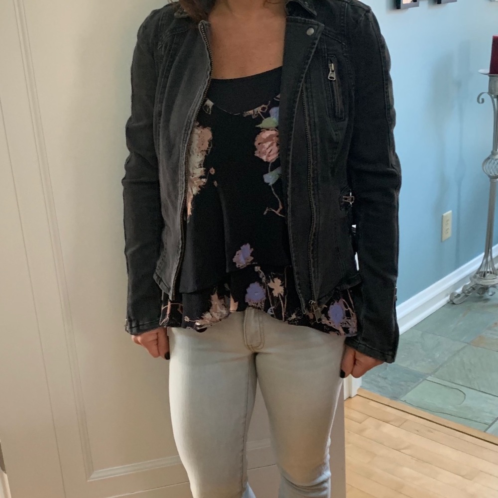 Jacket - Picture 3 of 5